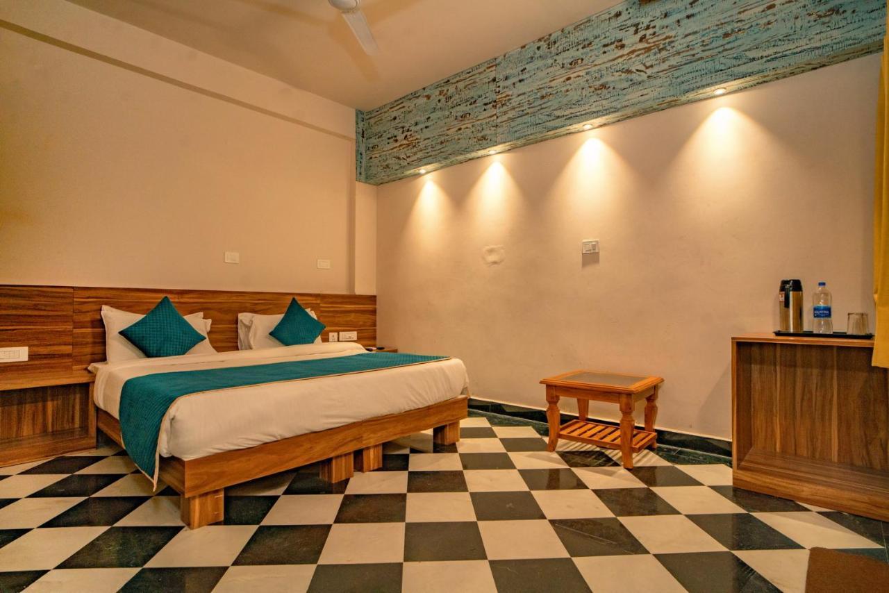The Uddhav Elite Hotel Udaipur Exterior foto